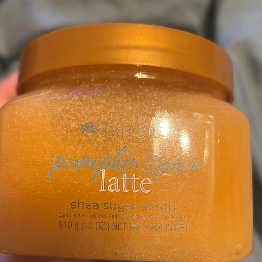 Tree hut pumpkin spice latte sugar scrub